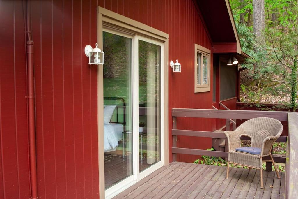 Modern Cabin With Hot Tub Grill Lake Beach Wineries Hiking Fishing And Hershey Park Family And Pet Friendly Superhosts On Ab&B Mount Gretna Экстерьер фото