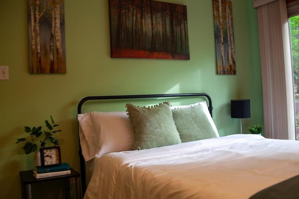 Modern Cabin With Hot Tub Grill Lake Beach Wineries Hiking Fishing And Hershey Park Family And Pet Friendly Superhosts On Ab&B Mount Gretna Экстерьер фото