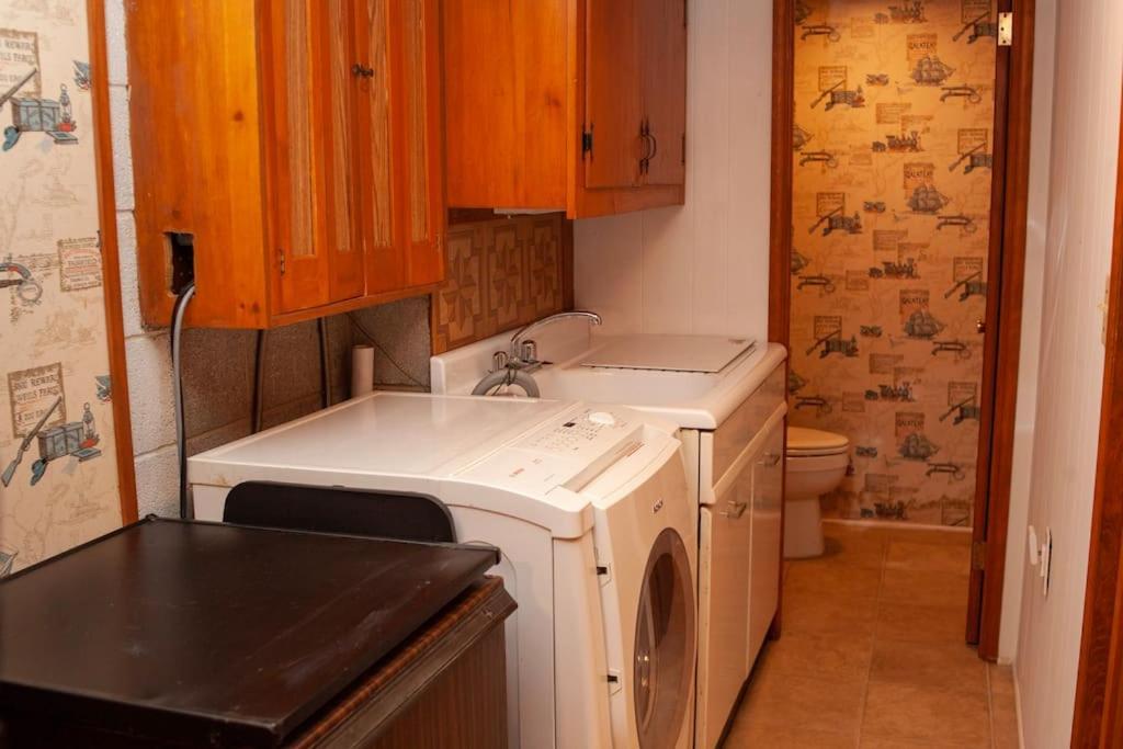Modern Cabin With Hot Tub Grill Lake Beach Wineries Hiking Fishing And Hershey Park Family And Pet Friendly Superhosts On Ab&B Mount Gretna Экстерьер фото